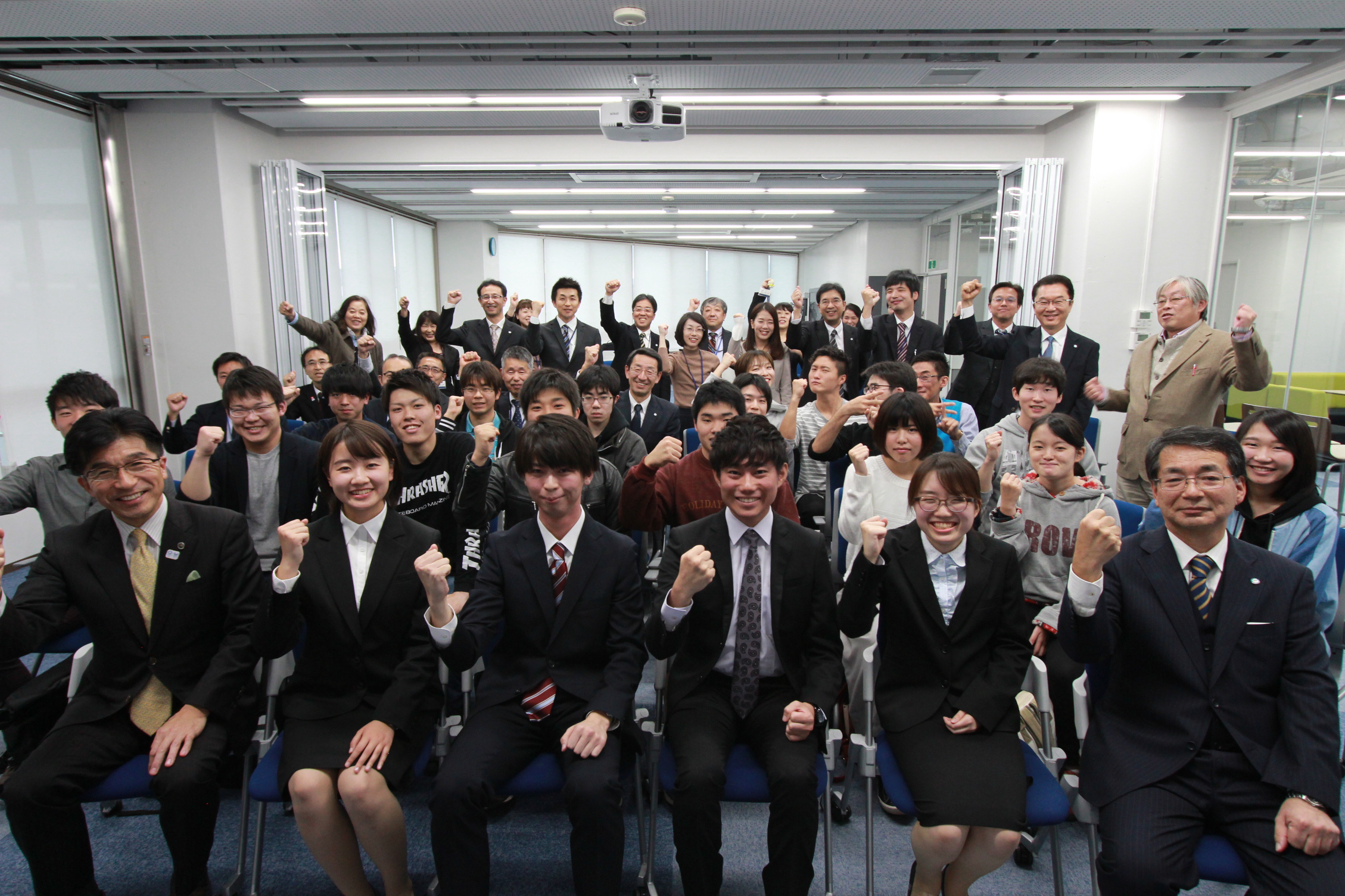 福島市長 学長 学生との特別対談を開催 福島大学